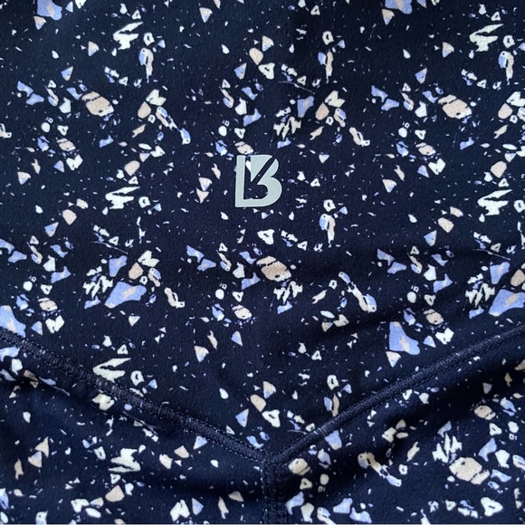 Buffbunny Collection Rosa Pocket Legging - Blue Terrazzo Print - Medium - Picture 3 of 8